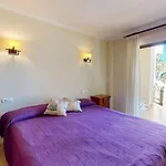 Playa Grande En Primera Linea De Playa Con Piscina Y Gran Terraza By Family Homes Apartment *