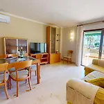 Playa Grande En Primera Linea De Playa Con Piscina Y Gran Terraza By Family Homes Apartment