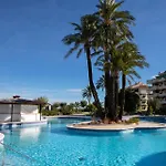 Apartment Playa Grande En Primera Linea De Playa Con Piscina Y Gran Terraza By Family Homes