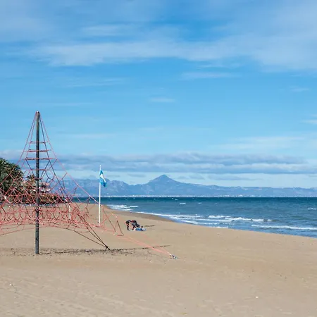 Playa Grande En Primera Linea De Playa Con Piscina Y Gran Terraza By Family Homes Apartment *